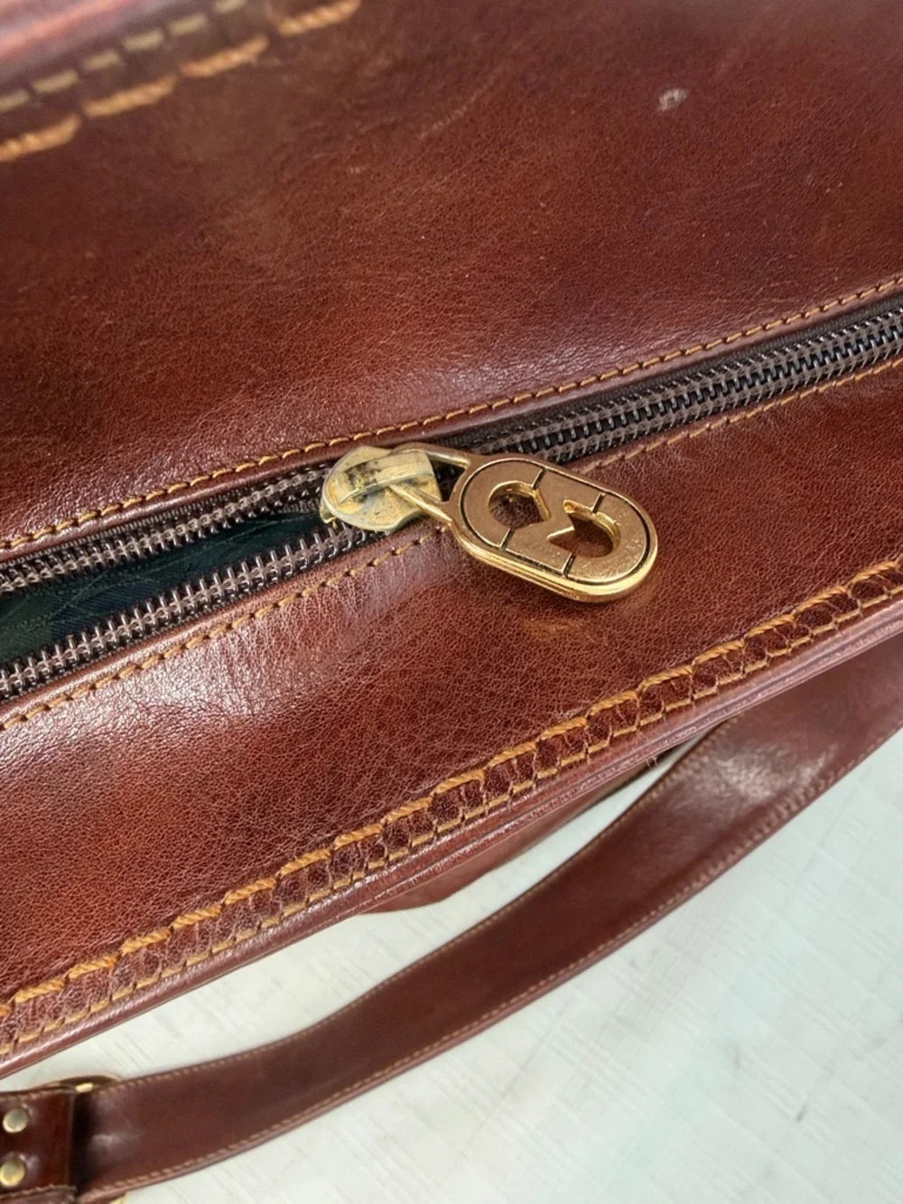 Marino Orlandi leather shoulder bag, handmade in Italy.